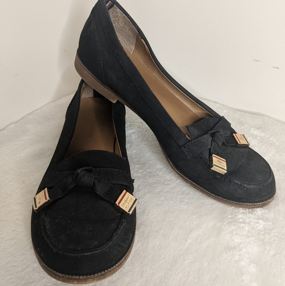 Tommy Hilfiger black suede loafer flats metal tassel with gold red black